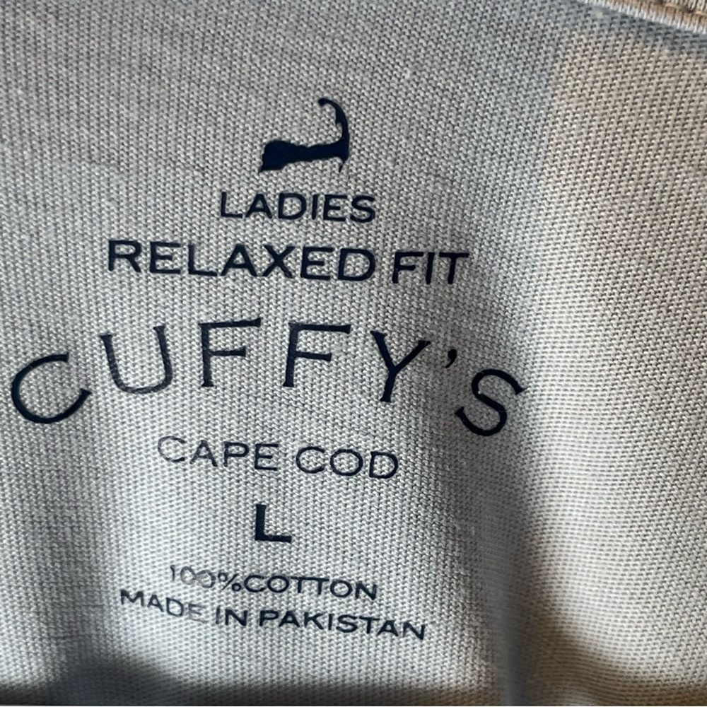 Cuffy’s Cape Cod Women’s V-Neck T-Shirt Beach Chairs L - Picture 8 of 10